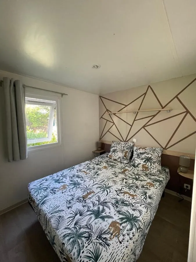 Mobil-Home Au Pied Du Luberon La Roque-d'Antheron 0*,  France