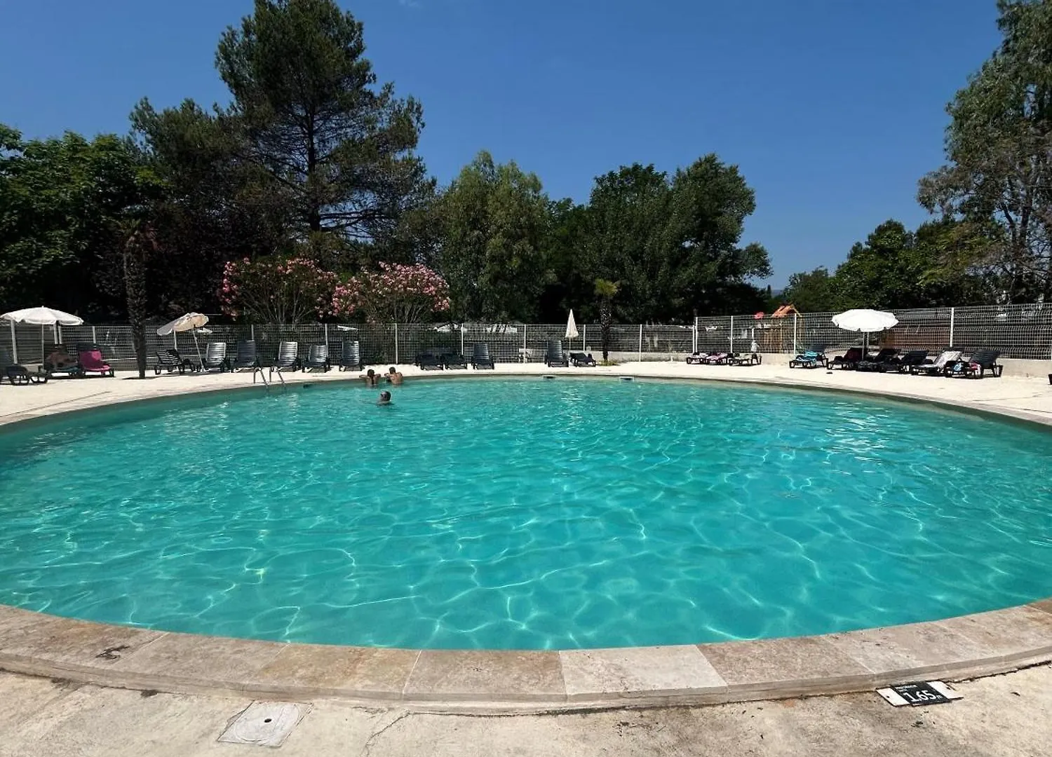 Campingplads Mobil-Home Au Pied Du Luberon La Roque-d'Antheron
